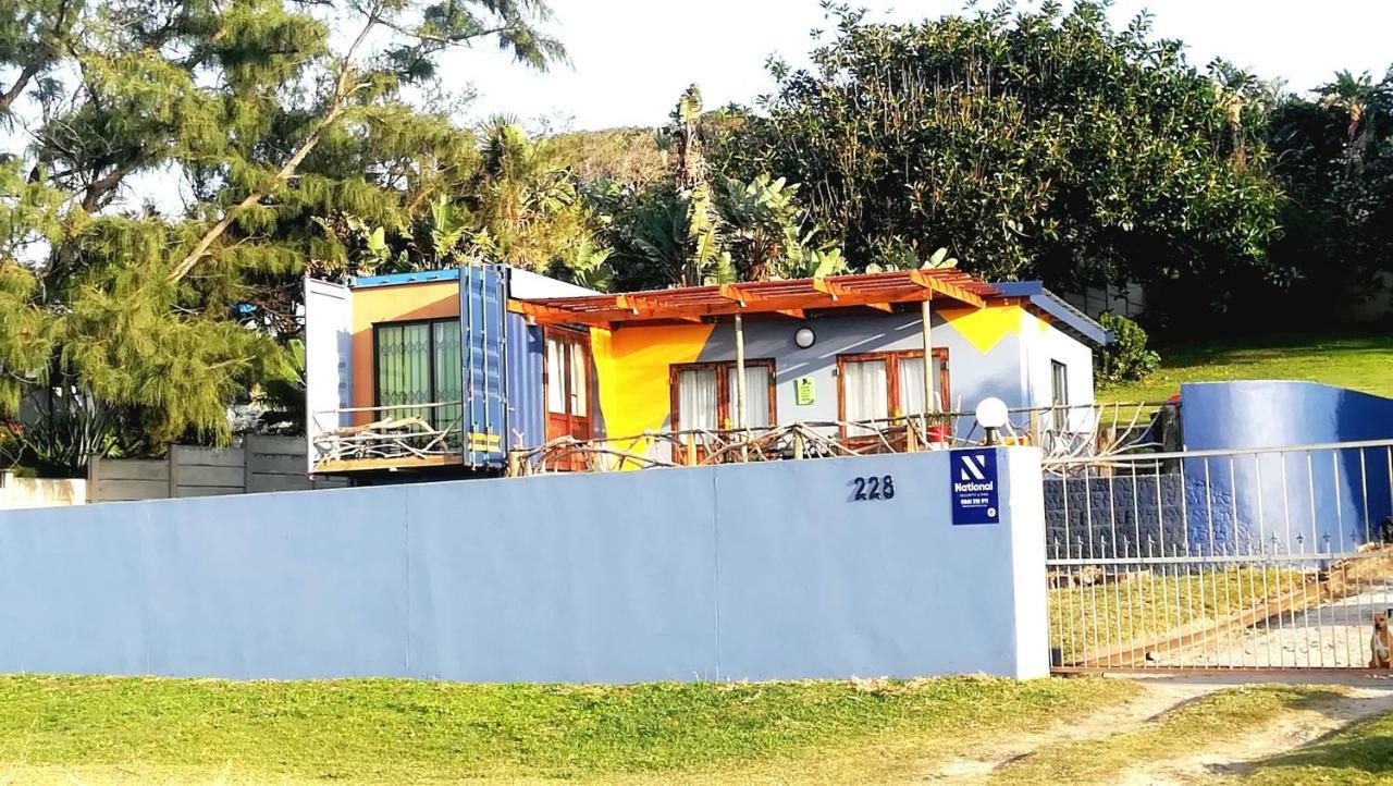 Blue Space Beach House Port Shepstone Exterior photo
